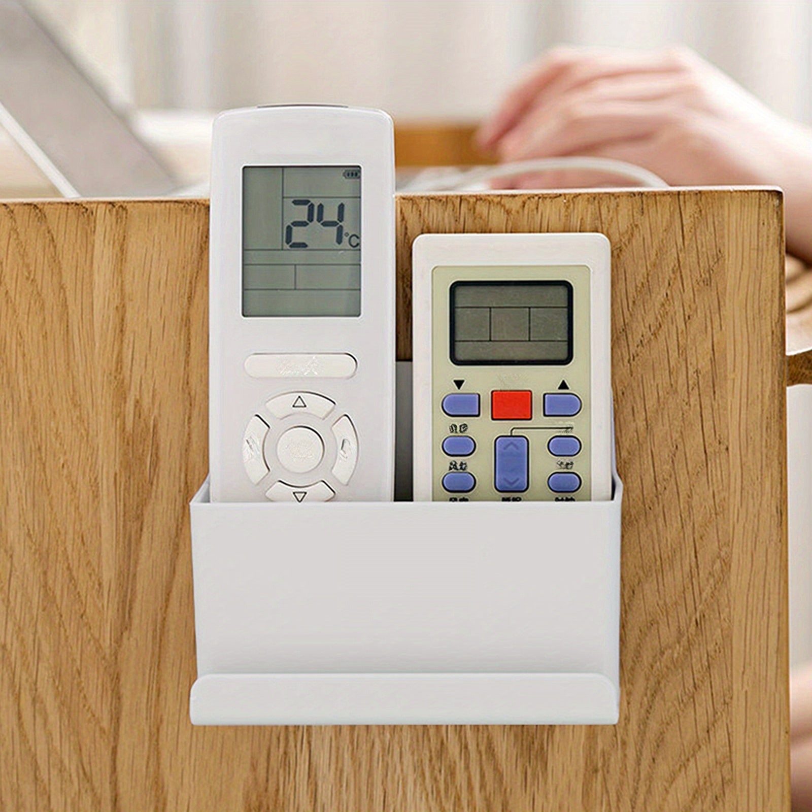 1pc Classic Style Wall Mountable Storage Organizer, Punch-Free Plastic Remote Control Holder & Mobile Phone Charging Bracket, Sundries Storage Rack for Bedroom, Easter Day, Mother's Day, Mom, Carnation