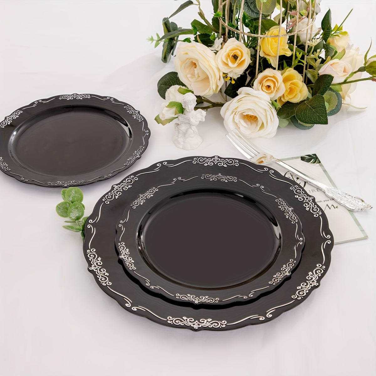 150 Pcs Black Silver Plastic Plates & Silver Plastic Silverware, Black Silver Disposable Plates for Party Include: 30 Dinner Plates 10.25 inch, 30 Dessert Plates 7.5 inch, 30 Knives, 30 Forks, 30 Spoons for Party