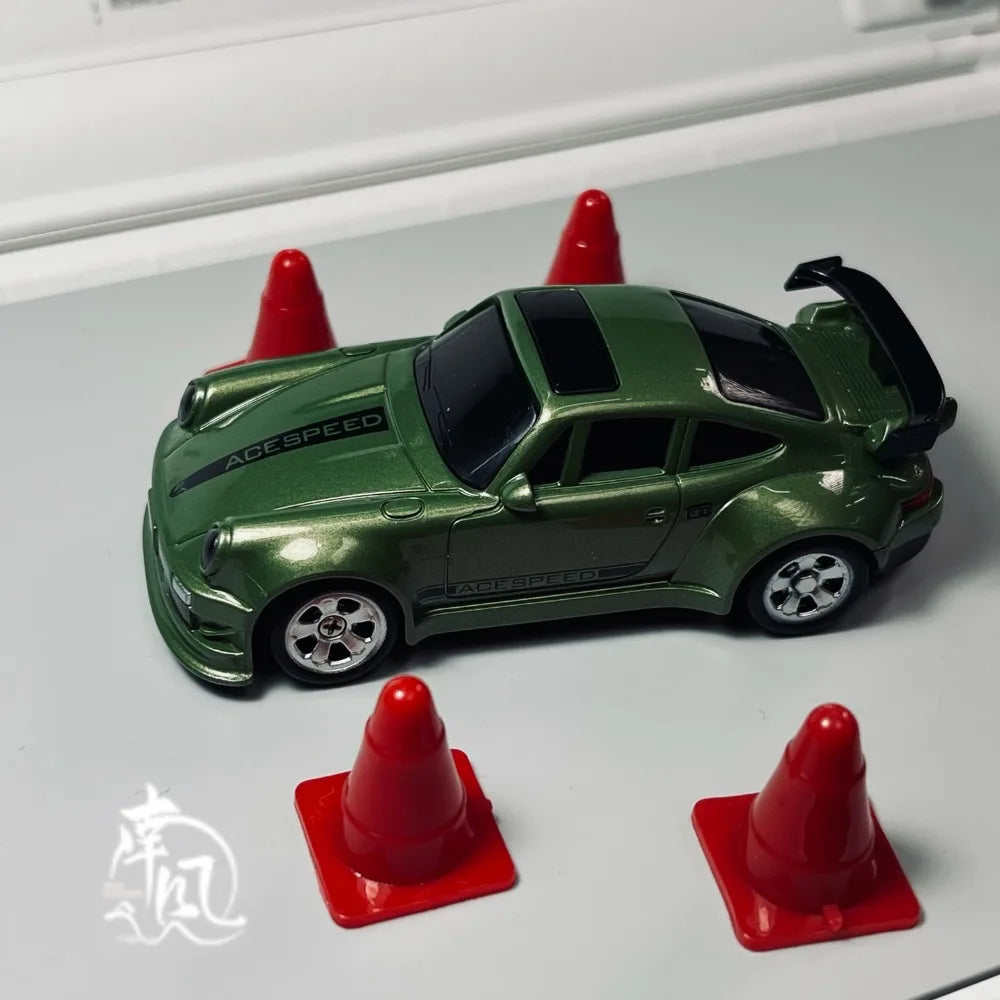 1/64 RC Four-wheel Mini Drift Car 2.4G Remote-controlled Car Desktop Toy